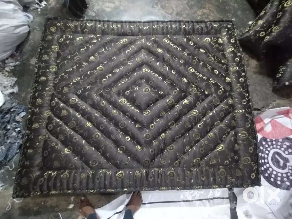 New cotton mattress with 2 pillows