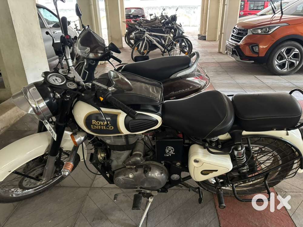 Classic 350 carburetor model good condition