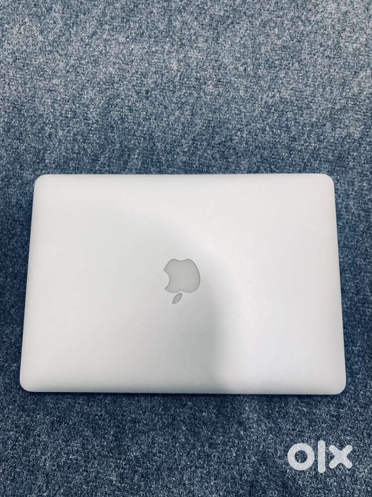 MacBook Air (13-inch, Early 2015) intel core i5
