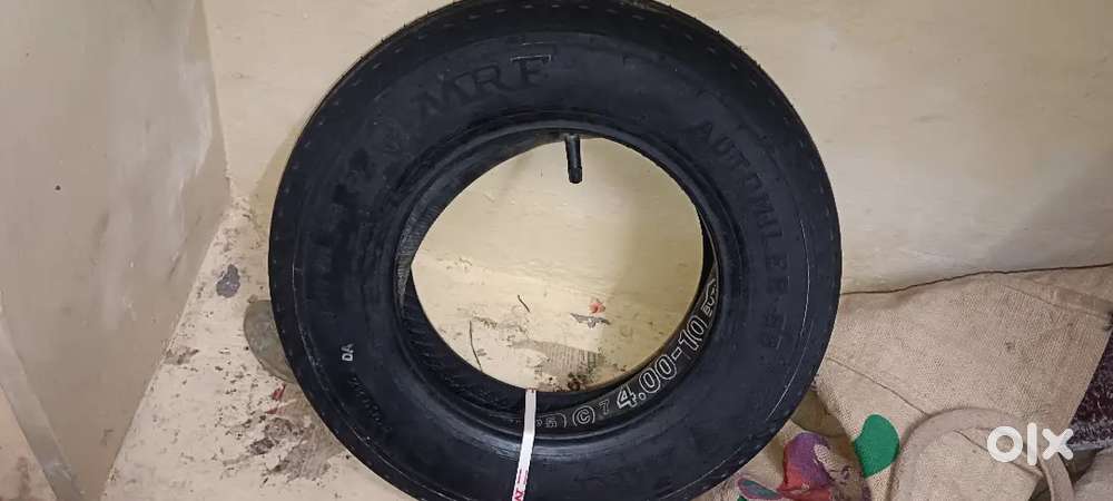 Bajaj Maxima z  MRF tyre with tube