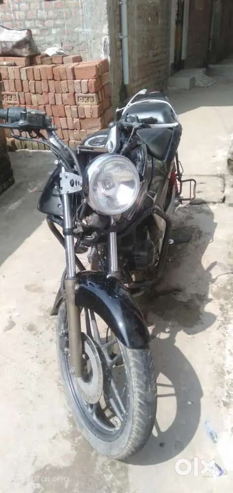 Gadi main koi kharabi hain gadi chal raha hai