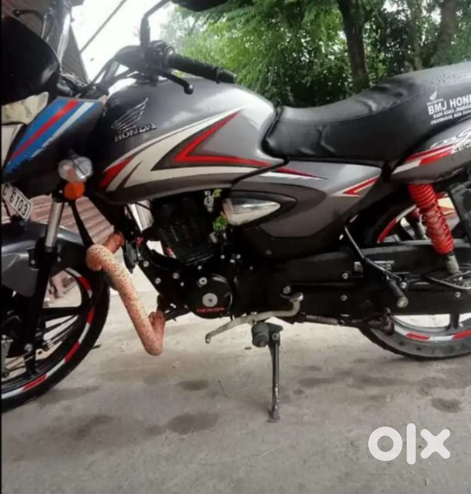Gadi saaf suthri hai Honda shine