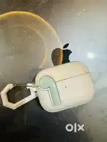 Air pod pro 2  2nd gen type c with box 1 year old
