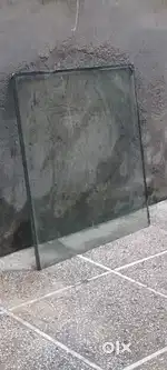 Tebl glass ok pase di lod hai
