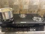 Gas stove black in colour