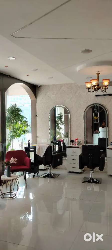 Urgent requirement female therpist