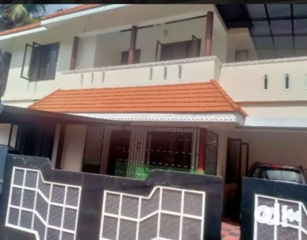 2450 sqft 4bhk house near Saraswathy Vidyalaya Vattiyoorkavu