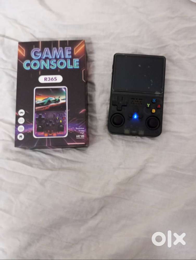 R 36s gaming console