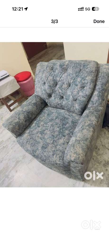 5 seater sofa with table