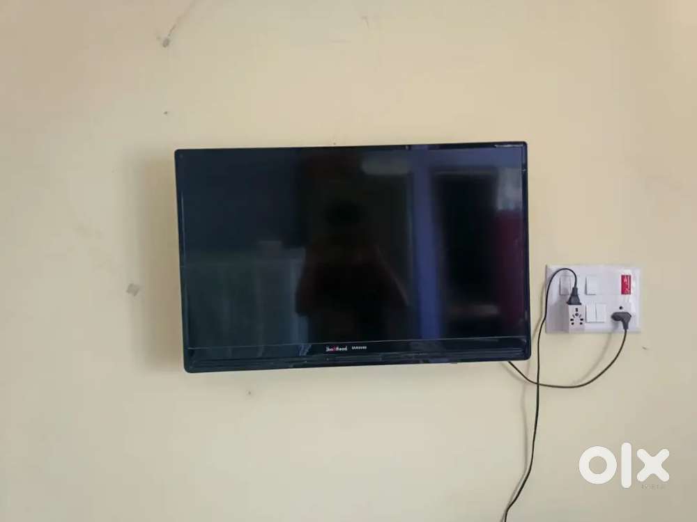 Samsung 32 smart TV
