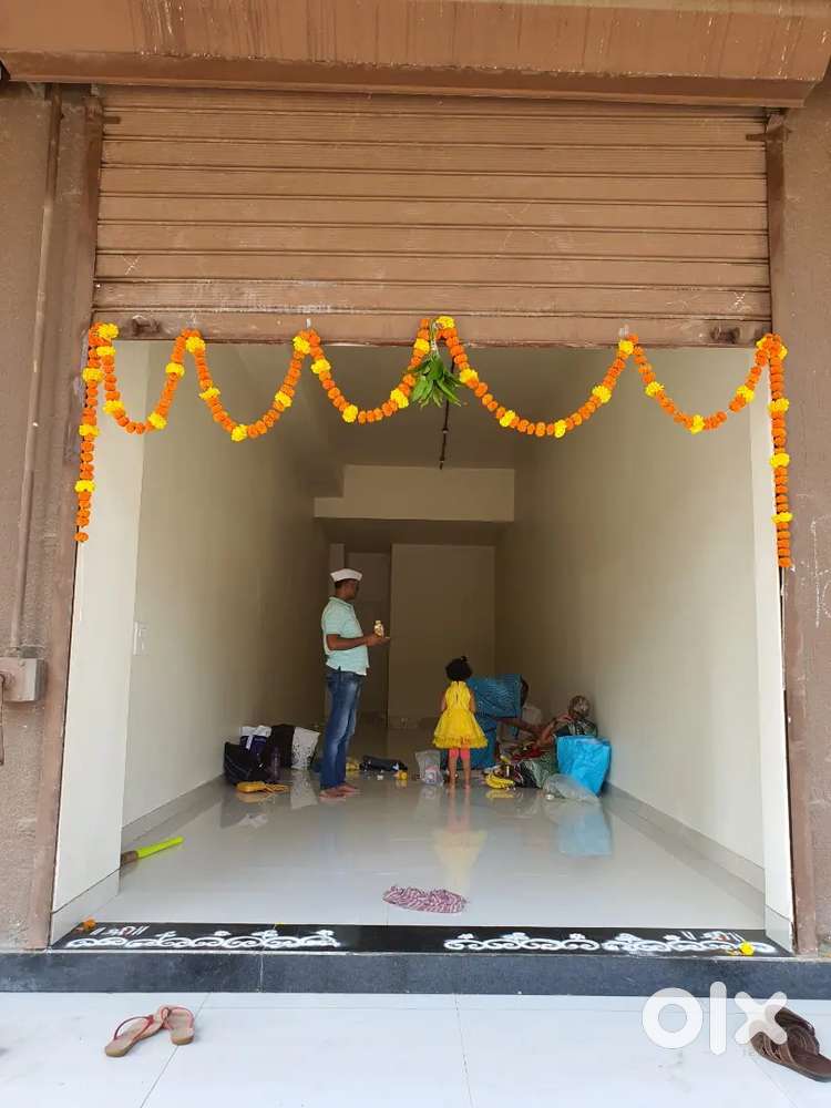 SPACIOUS SHOP FOR RENT IN ULWE