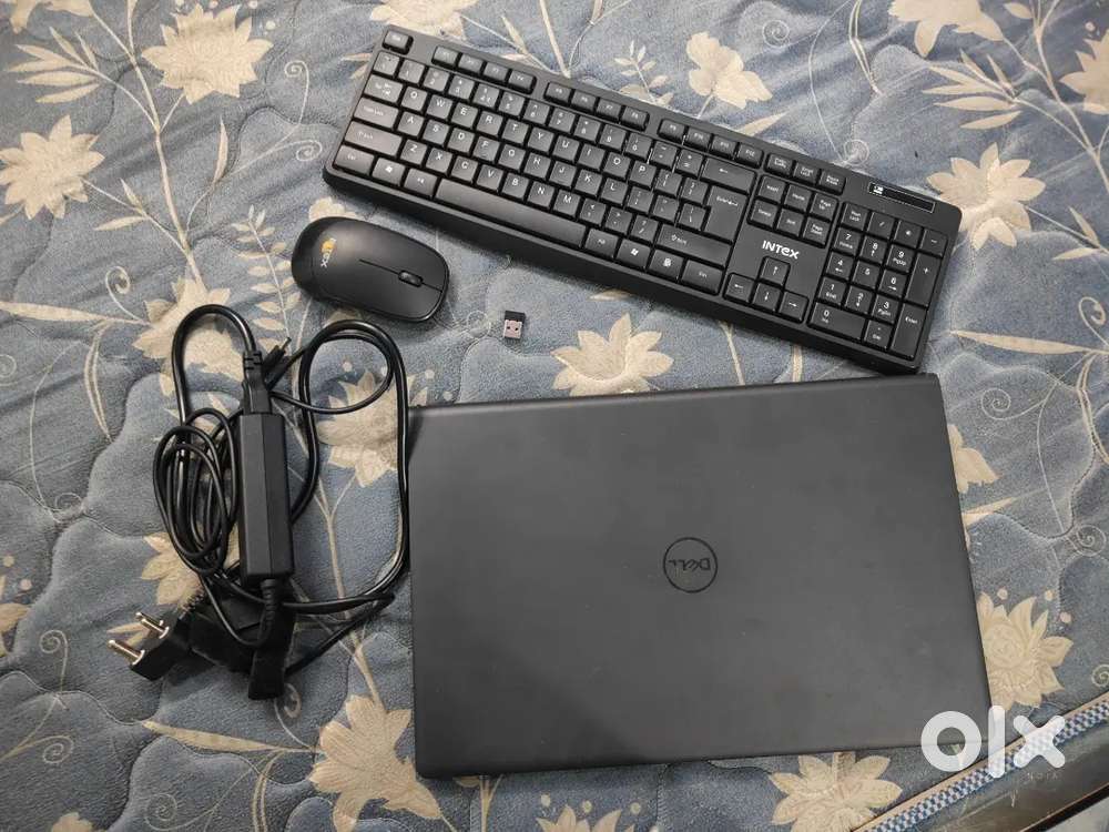 Dell vostro 3520 12th gen i3 8+512