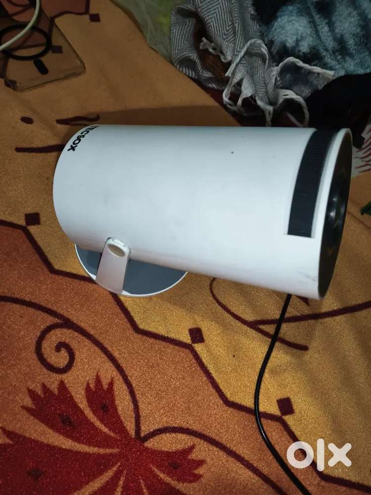 Android projector 2 month old