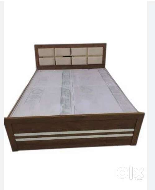 Bed ki sale buying new double bed with box -6490/-Emi bhi