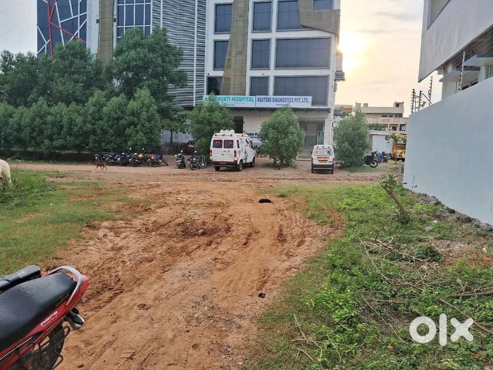Open plot opposite amaravathi hospital 5cents prime location