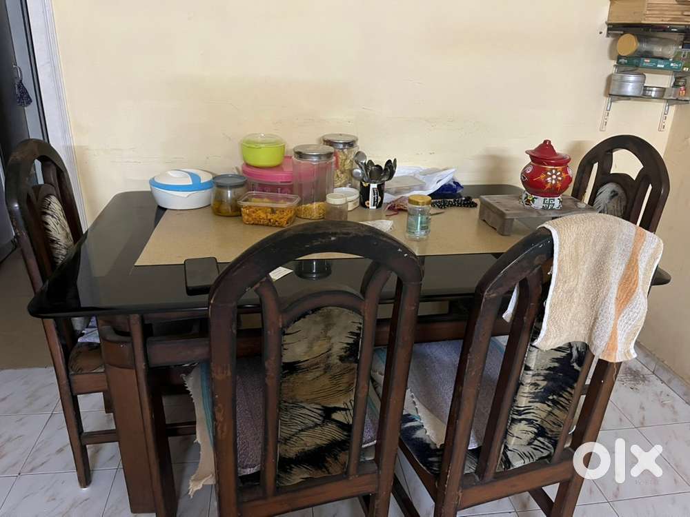 Six seater dining table