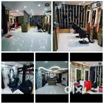 Hair Dresser  & Hair Stylish for Unisex Salon