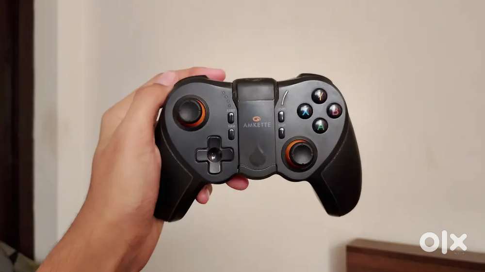 Gaming controller ( bluetooth only)