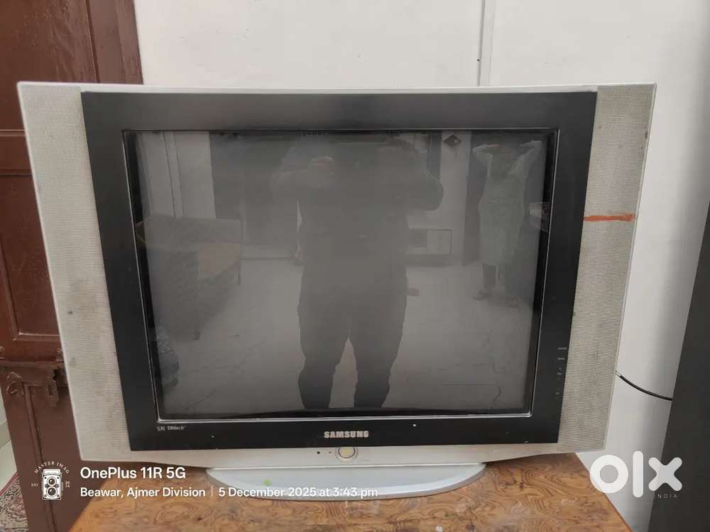 Samsung 28 inch