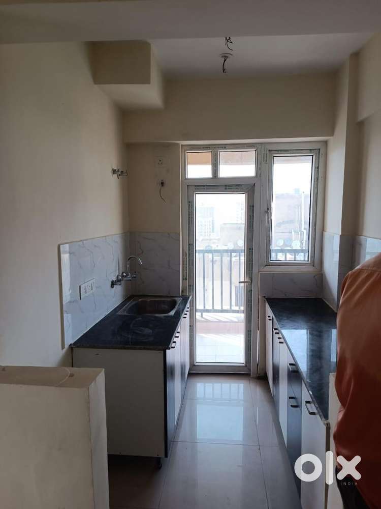 2bhk In Gaur City