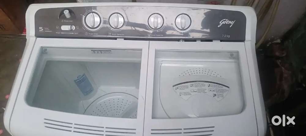 Woshing machine Godrej 7kg new condition