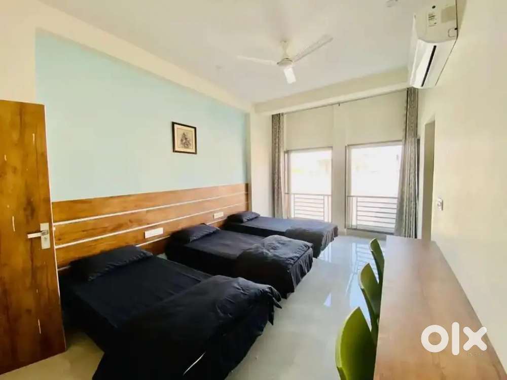 Room for girls only for girls indipendent rooms will ll facilities