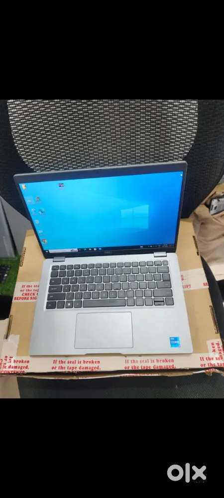 Dell laptop.   Imran khan