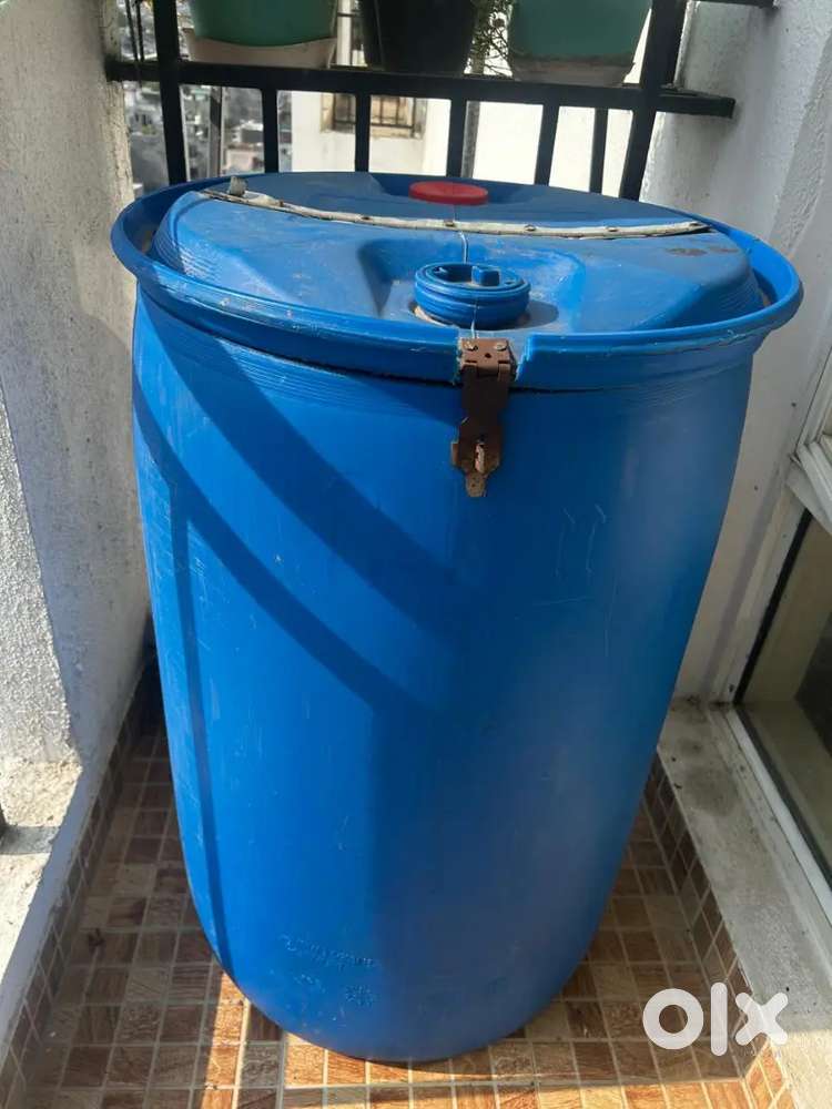 Multi purpose HDPE container 200 L