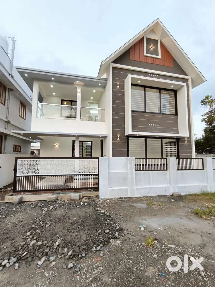New ready to move 3 bedroom attached 3.7cent house for sale Varapuzha