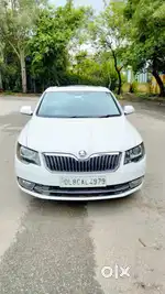 Skoda Superb Style 1.8 TSI AT, 2015, Petrol