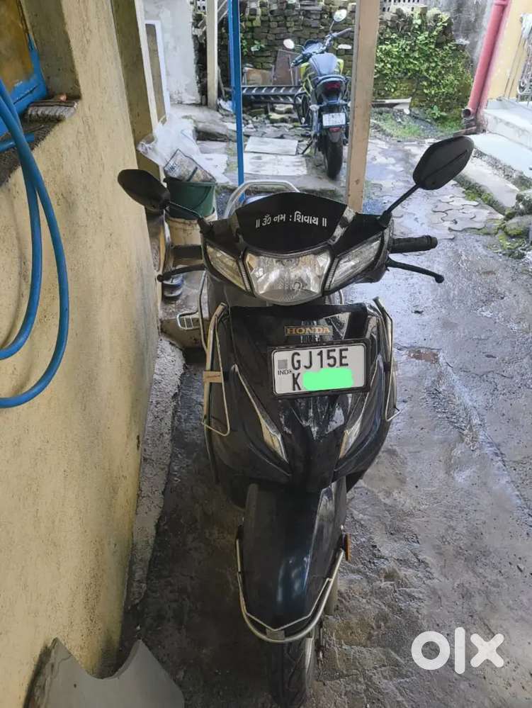 85000 only honda activa STD