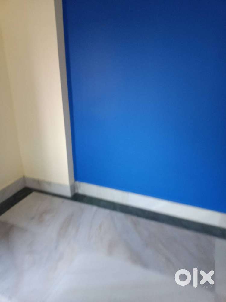 2 bhk flat rent in sinthi police station 7min distance dumdum metro st