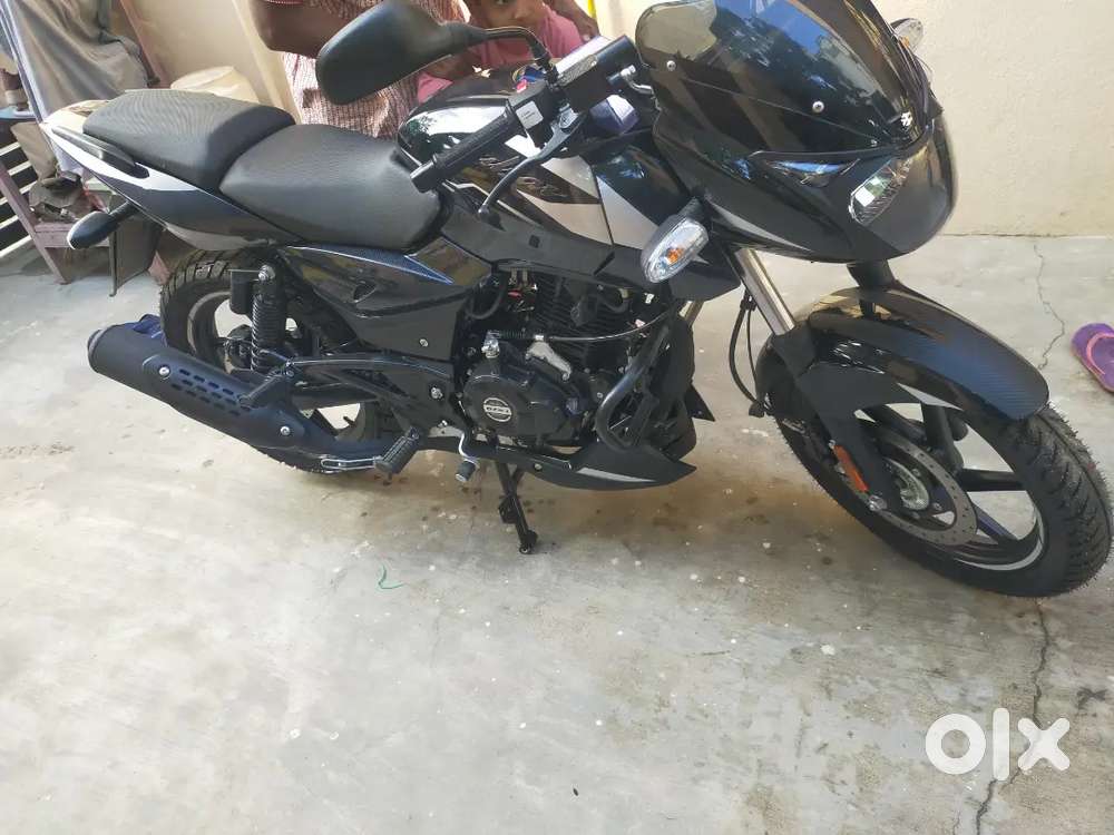 Pulsar 150 dual Disk (17km)