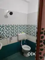 Room single and girl staying