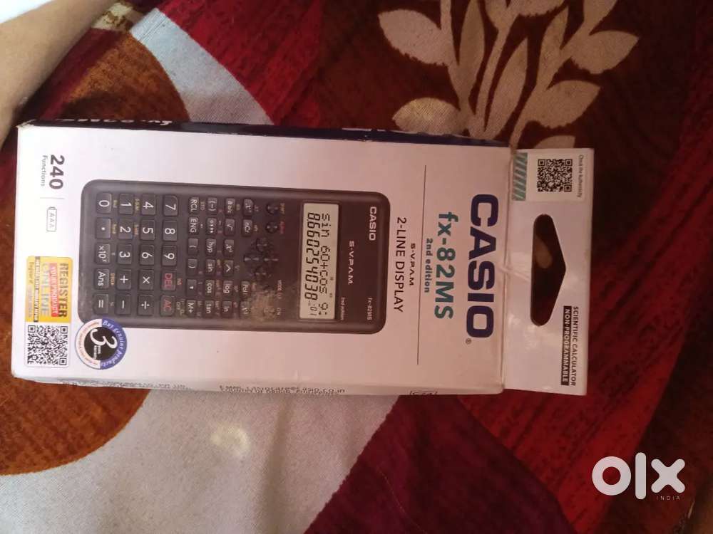 Scientific calculator fx-82MS
