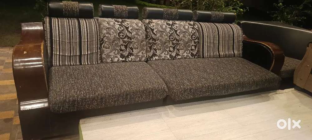 Sofa set with corner piece