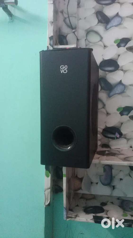 Very mint condition only 1 month old govo soundbaar