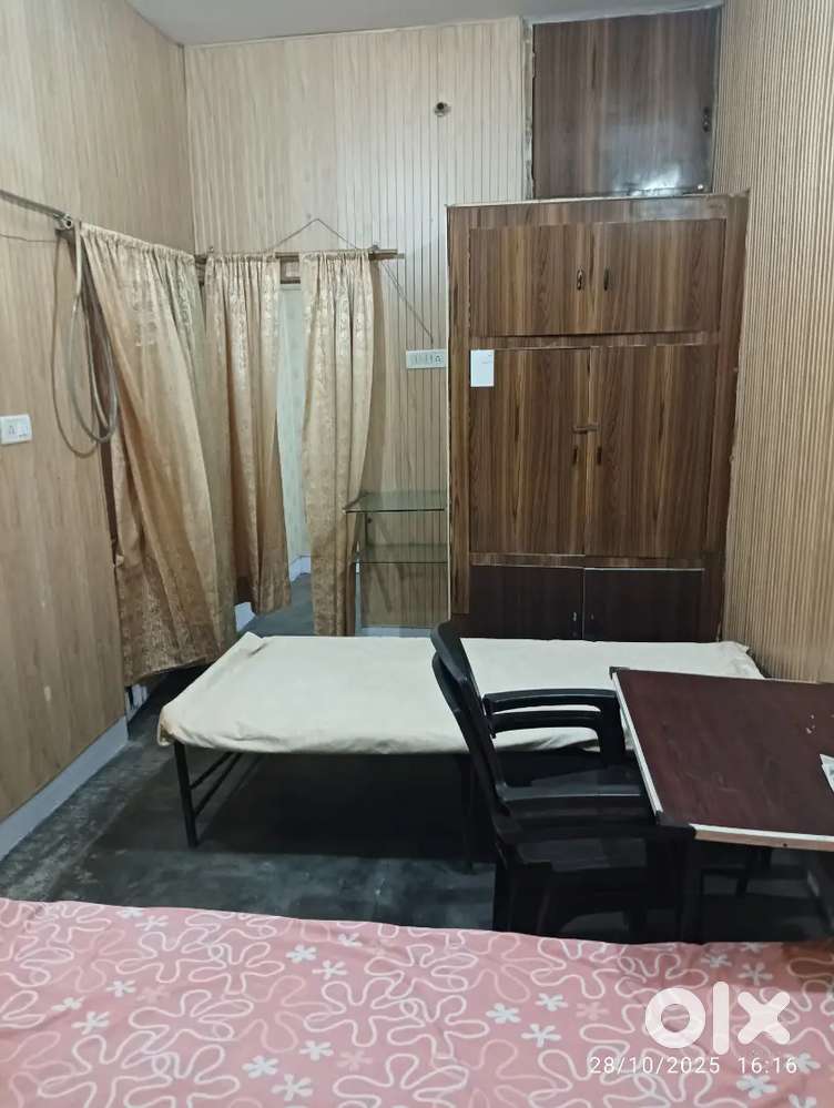 1-room set  in aliganj