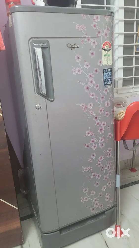 Whirlpool single door fridge