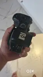 Canon r6 in excellent condition body only