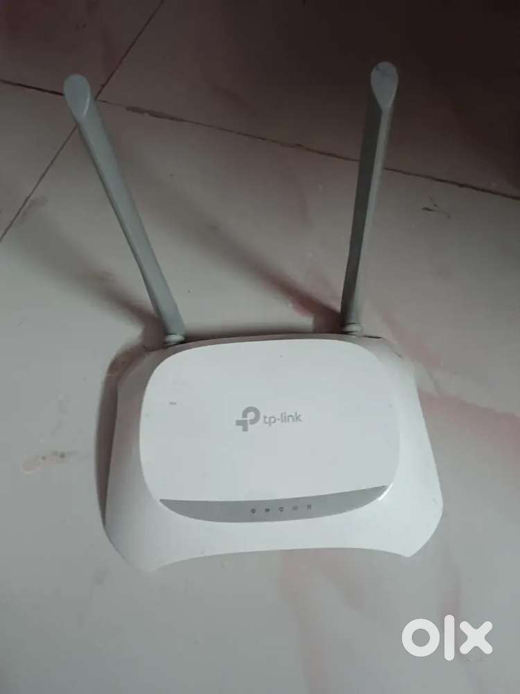 Router whi colour