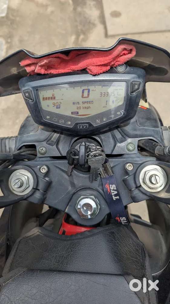 TVS apache RTR 200 4v