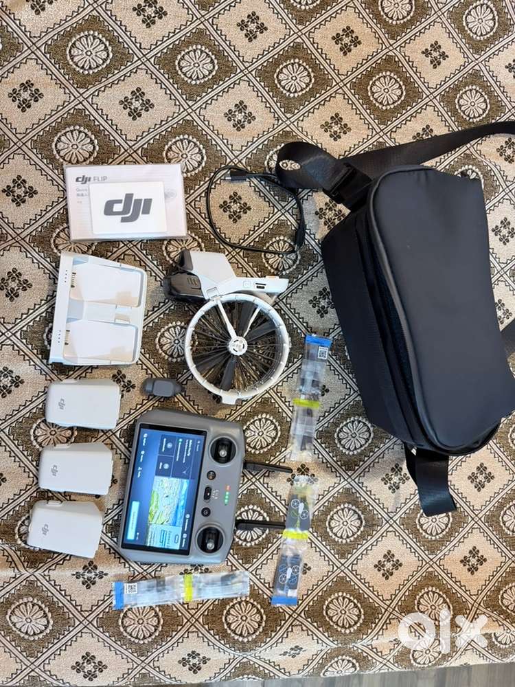 I’m selling my 4-day’s-old DJI FliP Fly More Combo drone.