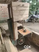 Wood shaw machine