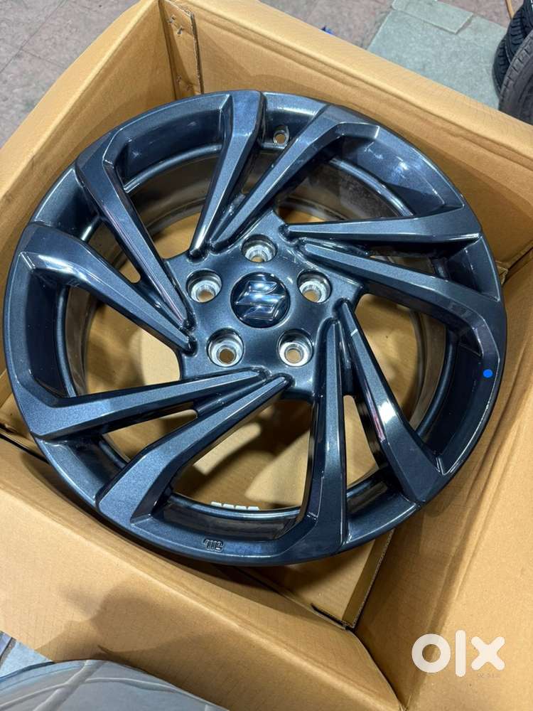 Suzuki Grand vitara wheels