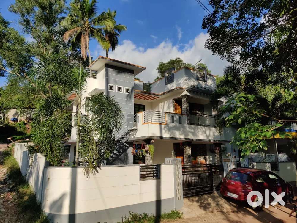 2BHK HOUSE FOR RENT (PRICE NEGOTIABLE)