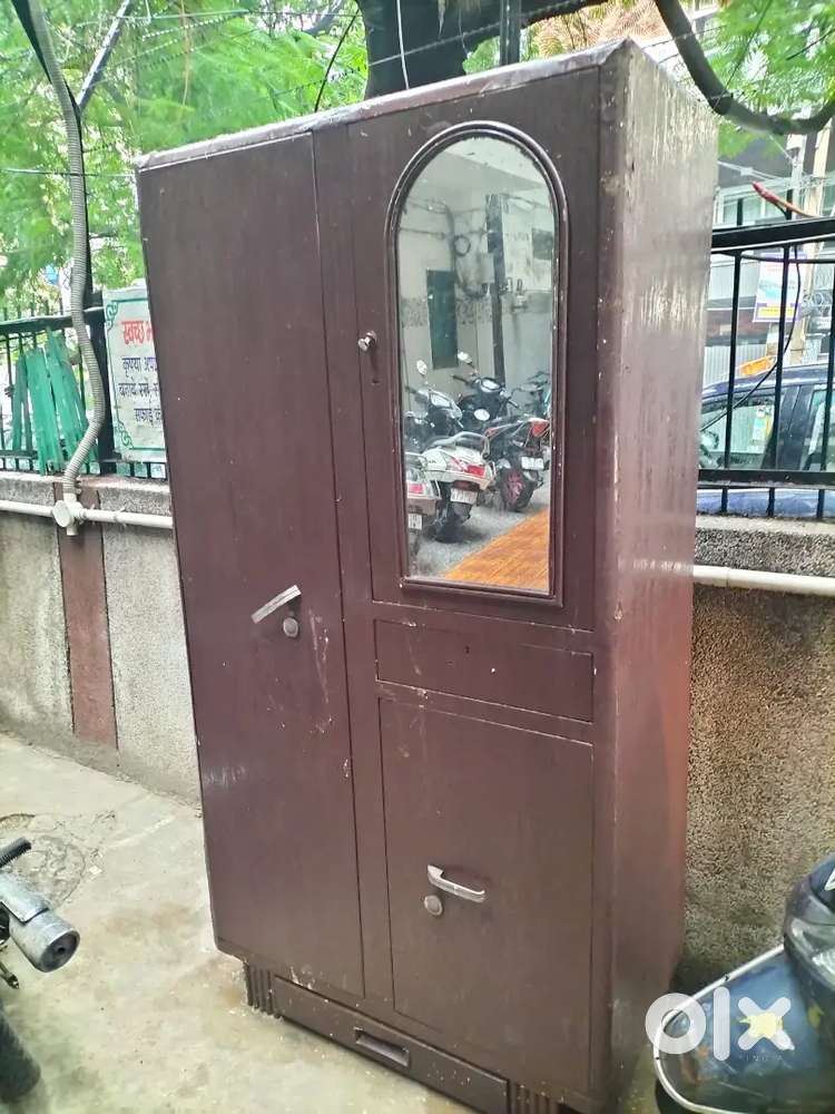 Lohe ki Majboot or Bhari Almari