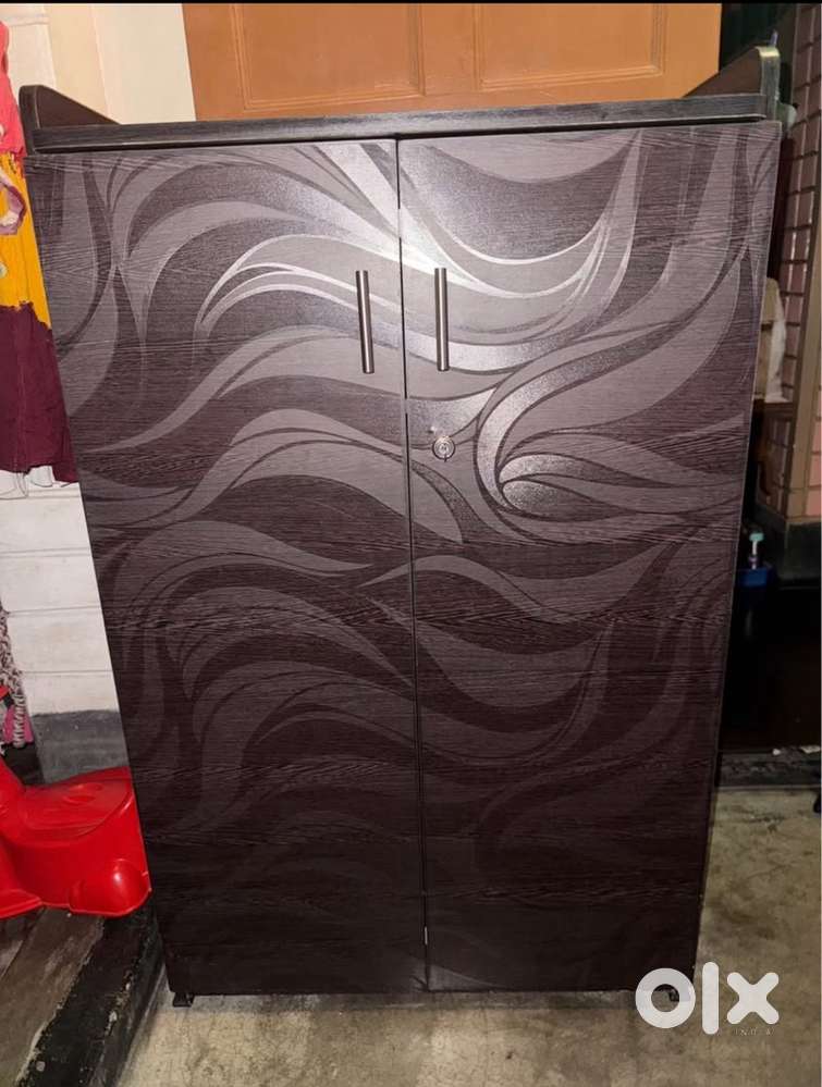 2.5 feet x 4 feet covered shelf
