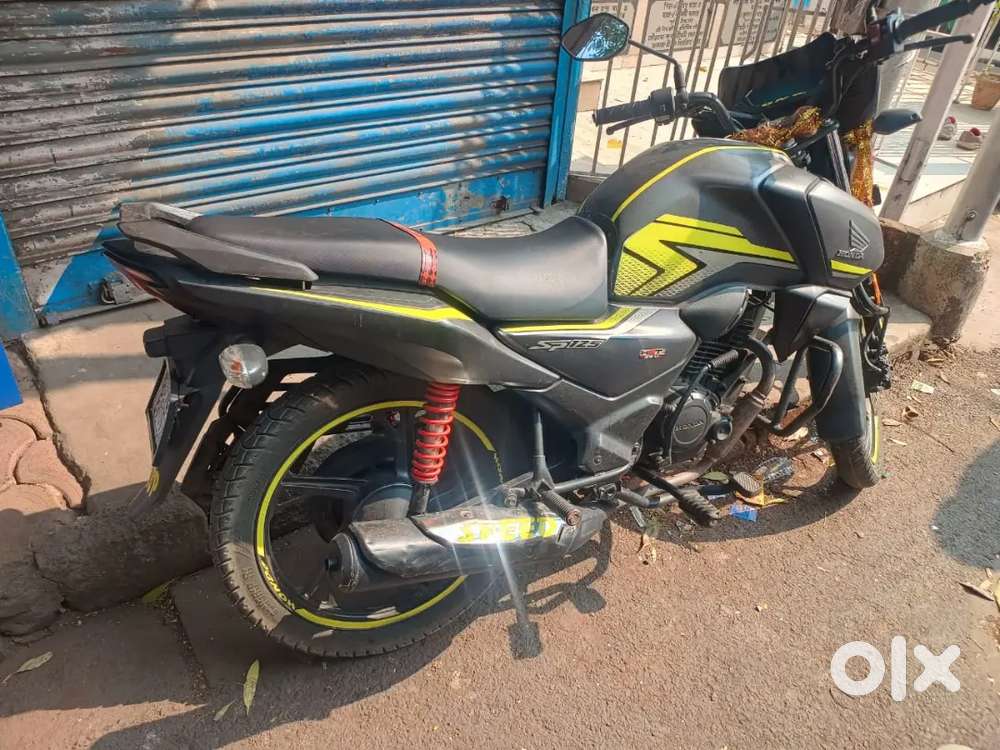 Honda sp125 with good looks within good average