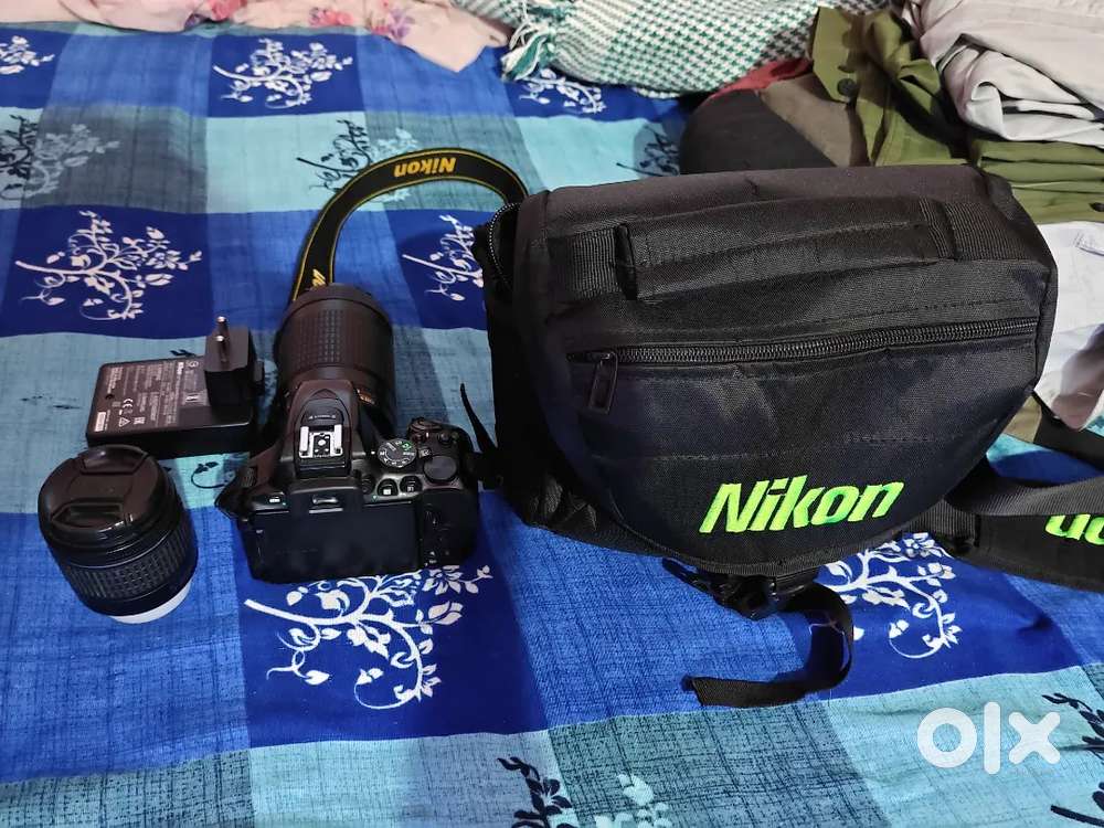 Nikon D5600 best condition rare use